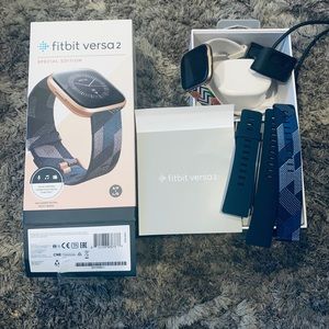 Fitbit Versa 2 - special edition, rose gold Used
